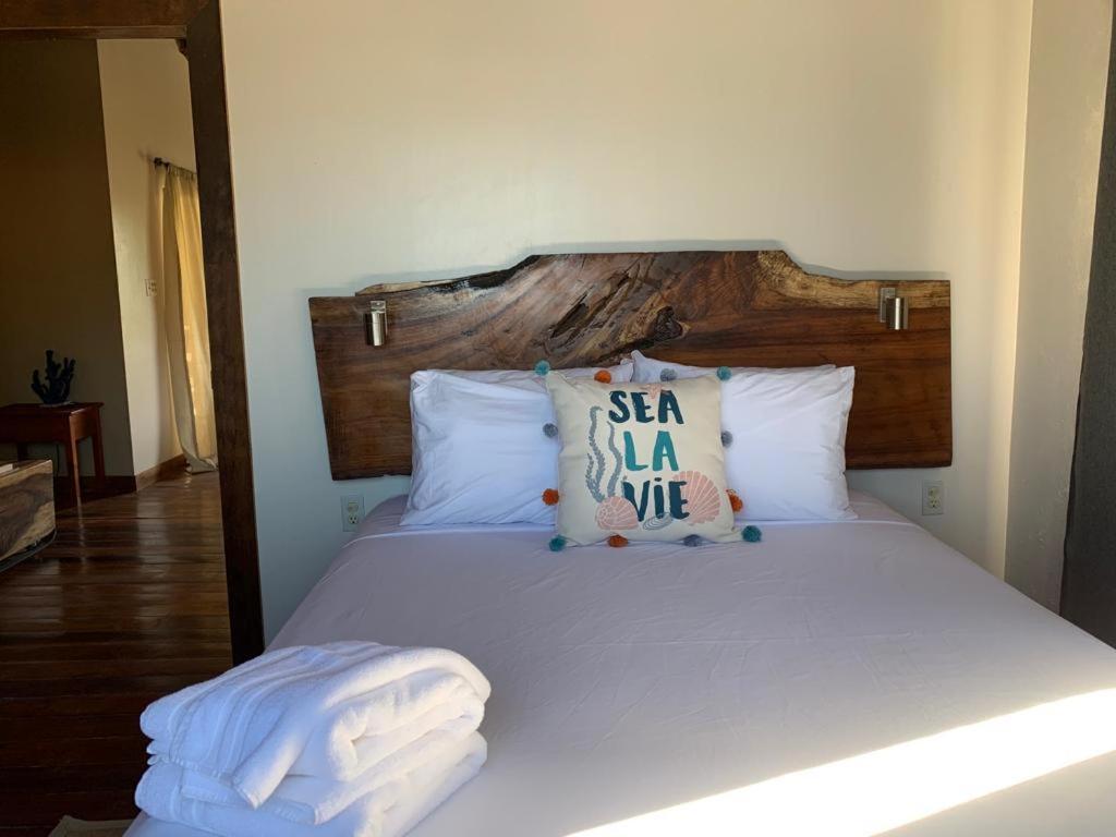 The Bounty Hotel Caye Caulker Eksteriør billede
